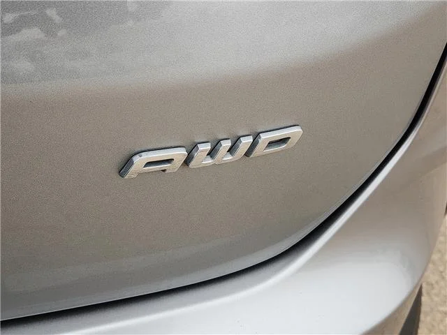 Used 2024 Iconic Silver M Ford Titanium All-Wheel Drive image 9