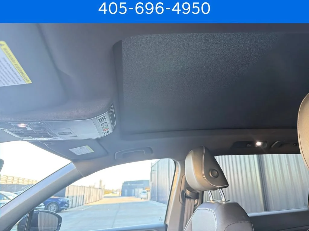 Pre-Owned 2023 Volkswagen Tiguan SE R-Line Black