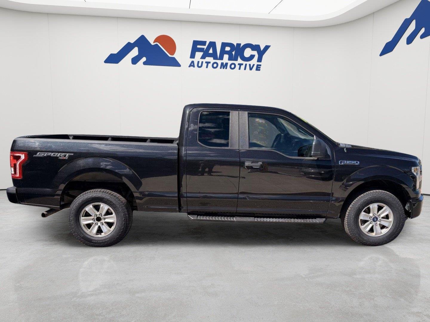 Used 2015 Tuxedo Black Metallic Ford XL image 7