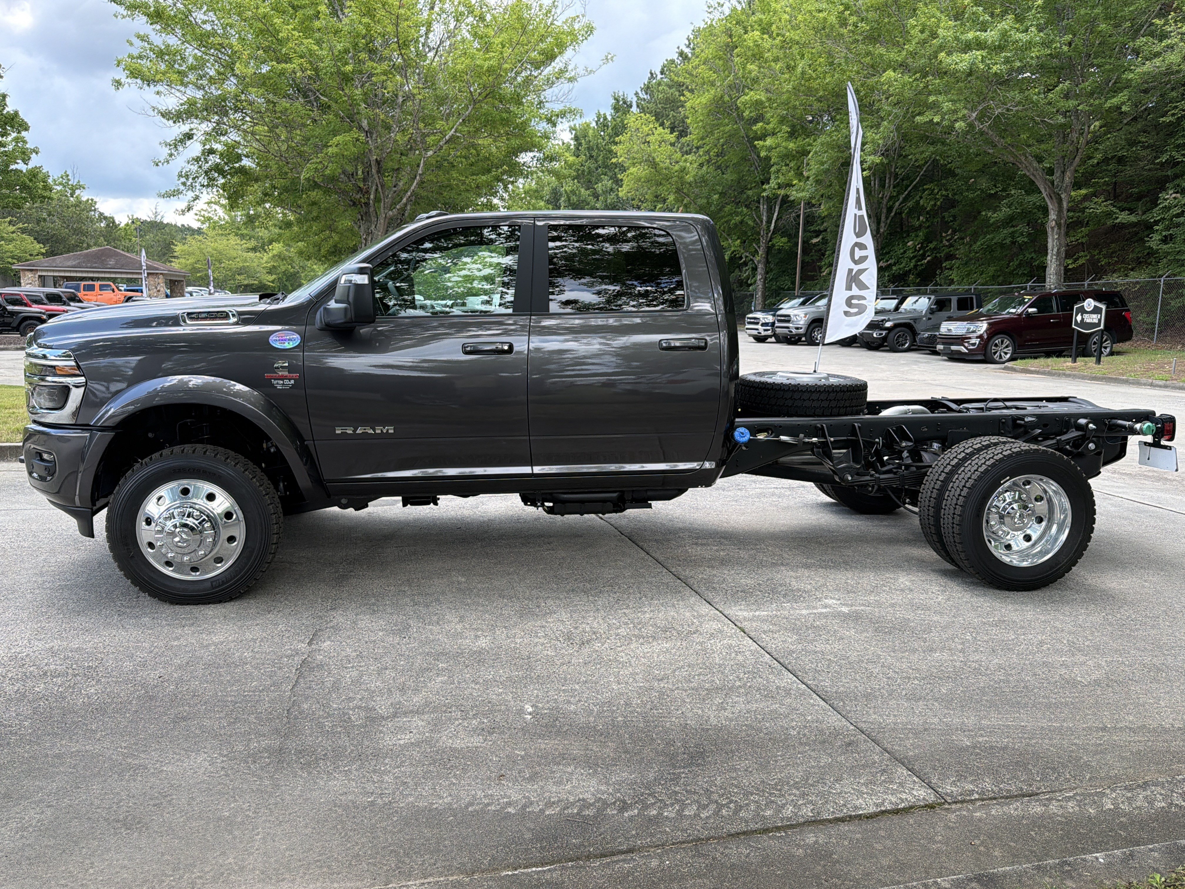 New 2026 Granite Crystal Metallic Clearcoat RAM Big Horn image 4