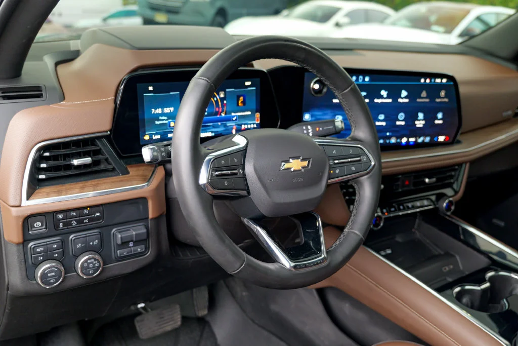 Used 2025 Black Chevrolet High Country image 20