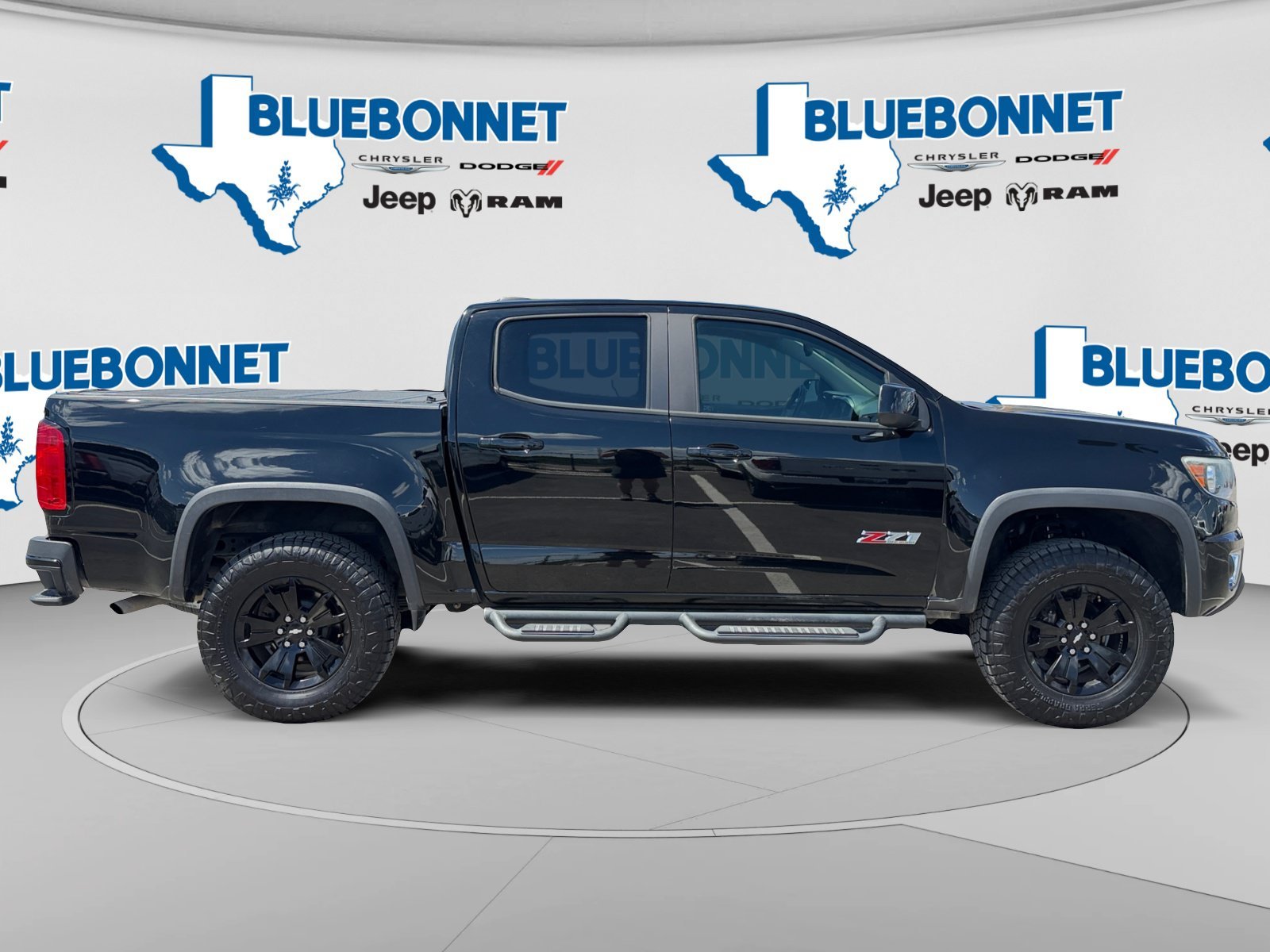 Used 2019 Black Chevrolet 4WD Z71 image 4