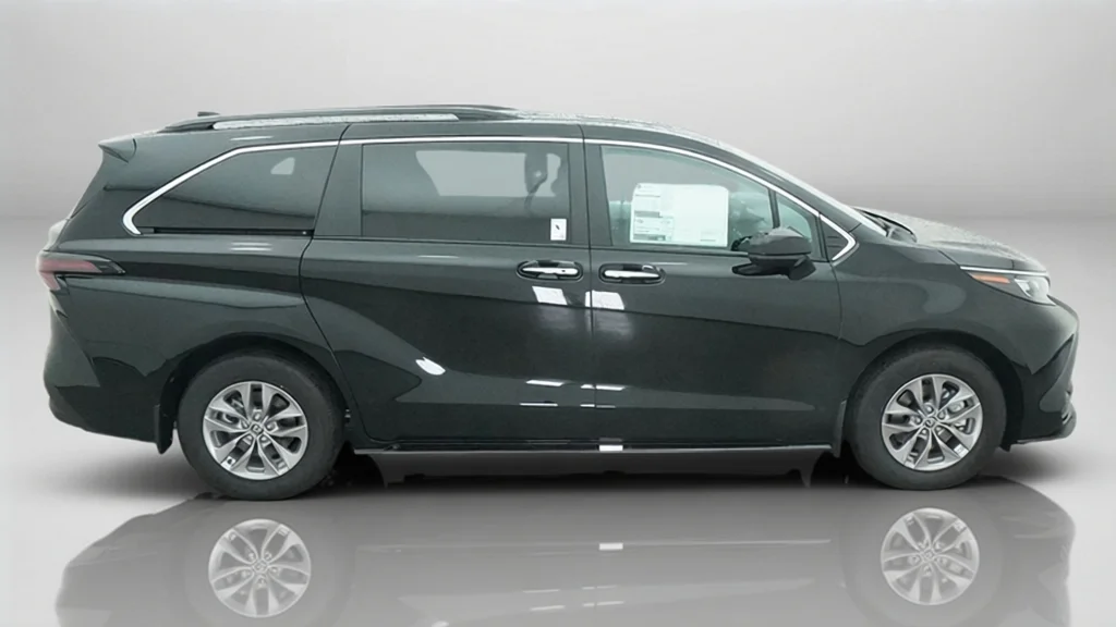 New 2026 Midnight Black Metallic Toyota XLE image 7