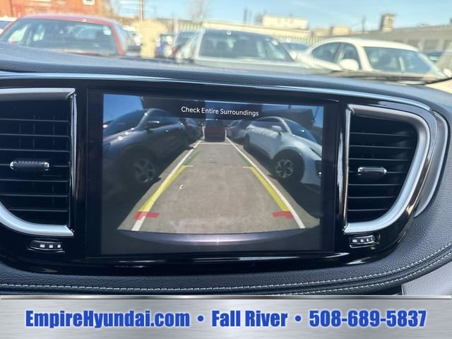2023 Chrysler Pacifica Hybrid Touring L - Photo 25