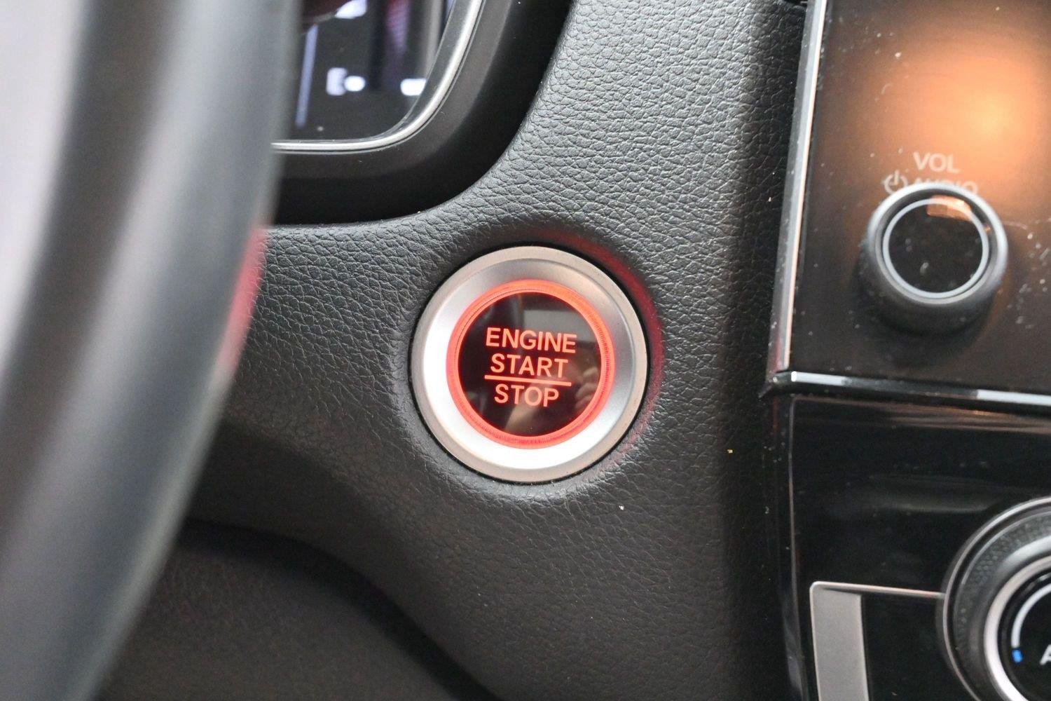 Used 2018 Modern Steel Metallic Honda EX-L image 24