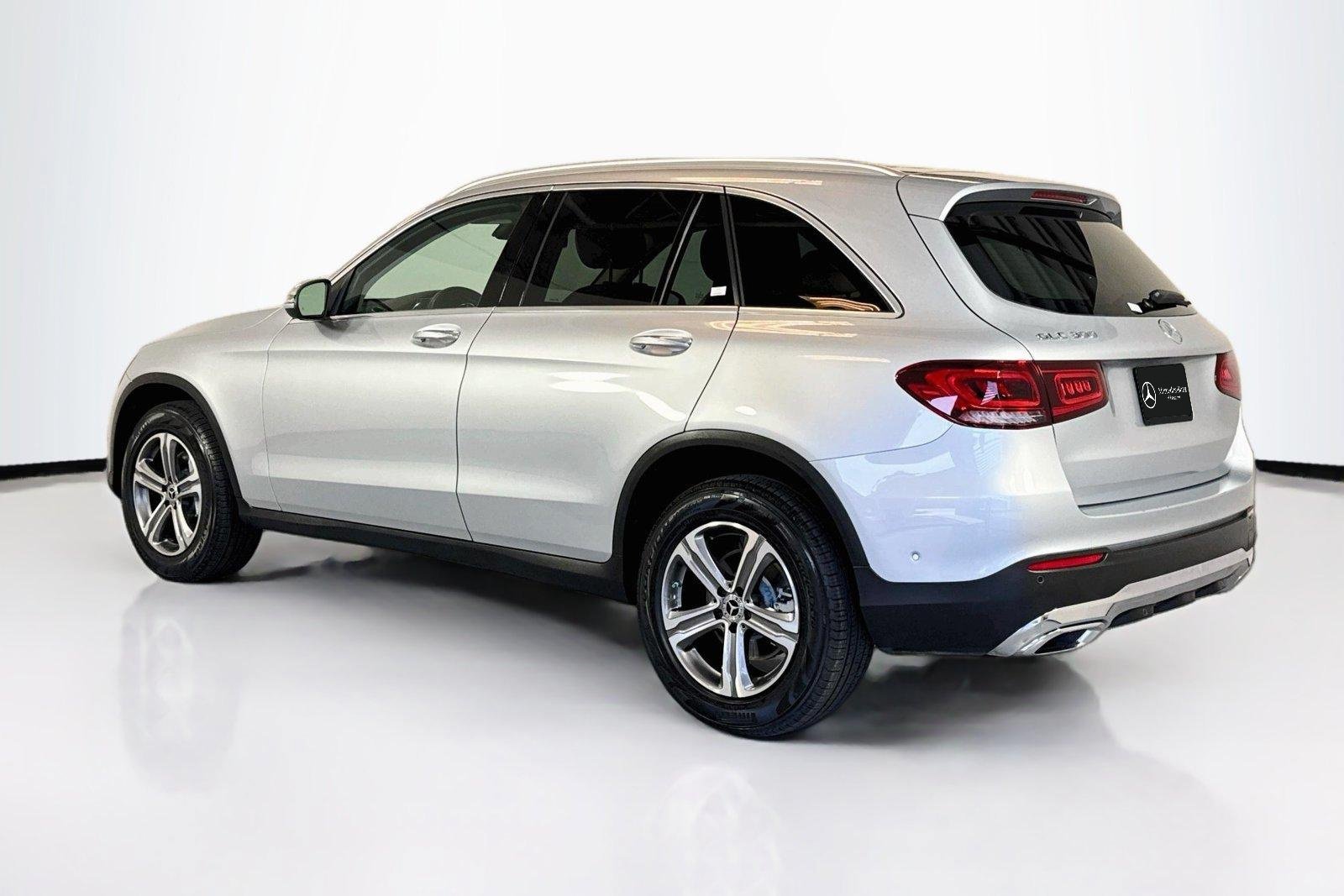 Used 2022 Cirrus Silver Metallic Mercedes-Benz GLC 300 image 7