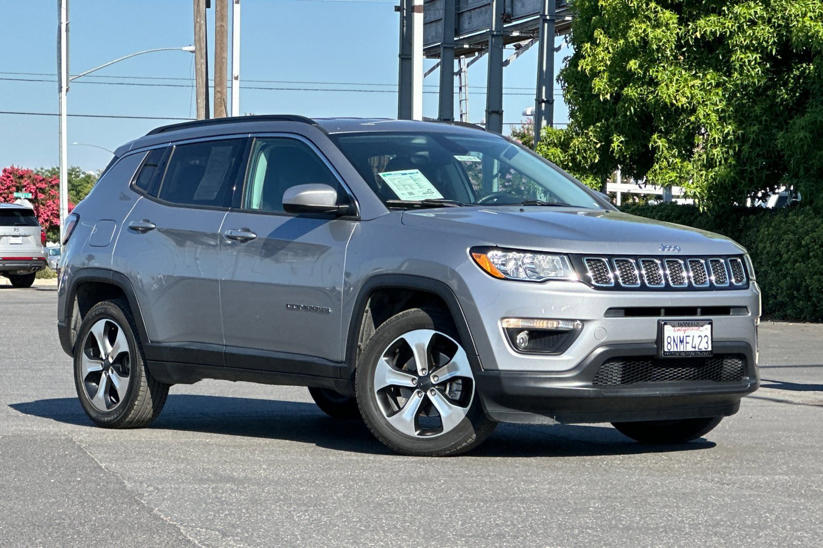 Used 2018 Jeep Compass Latitude with VIN 3C4NJDBB1JT131709 for sale in Modesto, CA