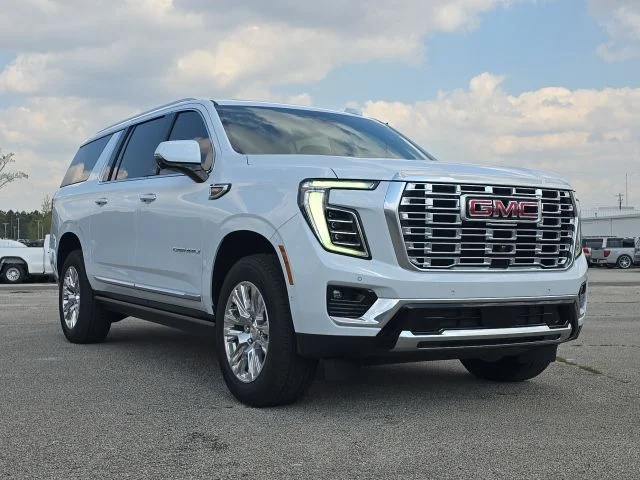 Used 2026 White GMC Denali image 7