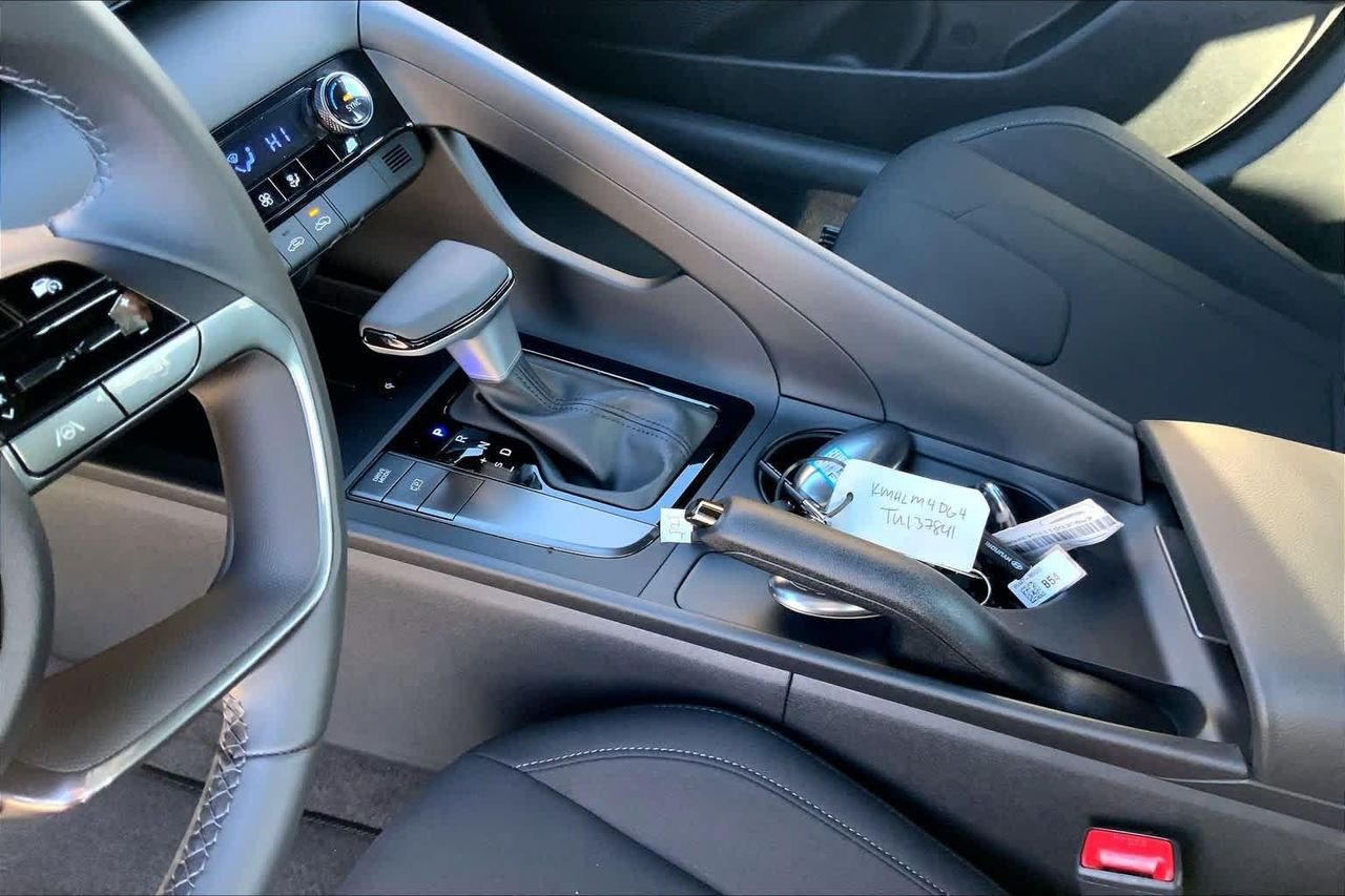 New 2026 Serenity White Hyundai SEL Sport image 8