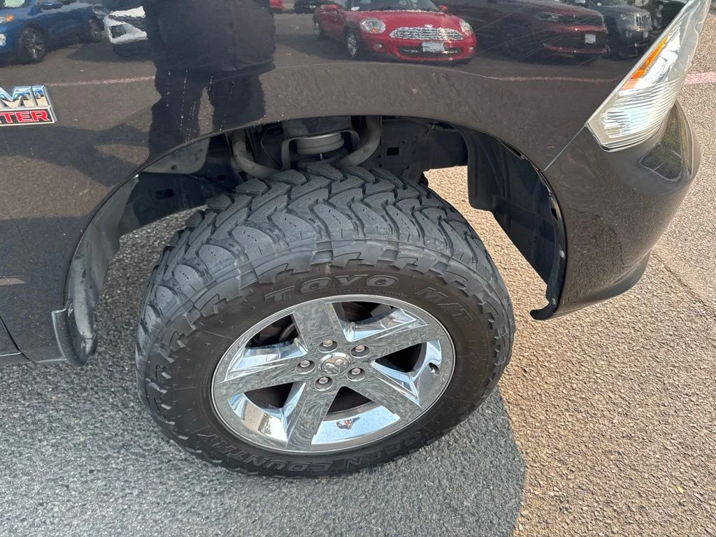 Used 2018 Brilliant Black Crystal Pearlcoat Ram Express image 8