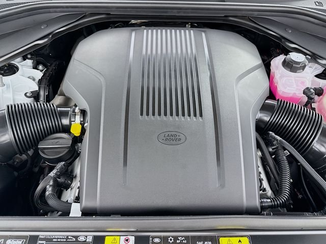 New 2026 Fuji White Land Rover Dynamic SE image 32