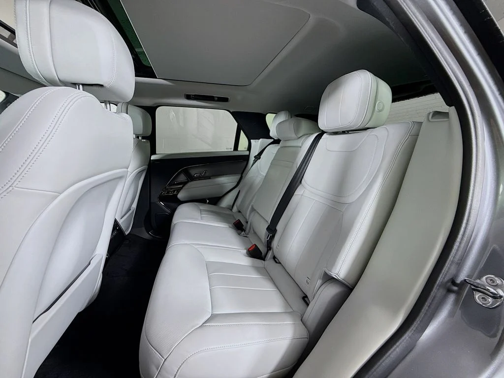 Used 2024 Gray Land Rover SE image 24