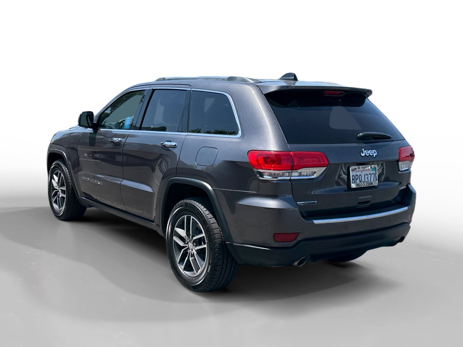 Used 2018 Crystal Metallic Jeep Limited image 3