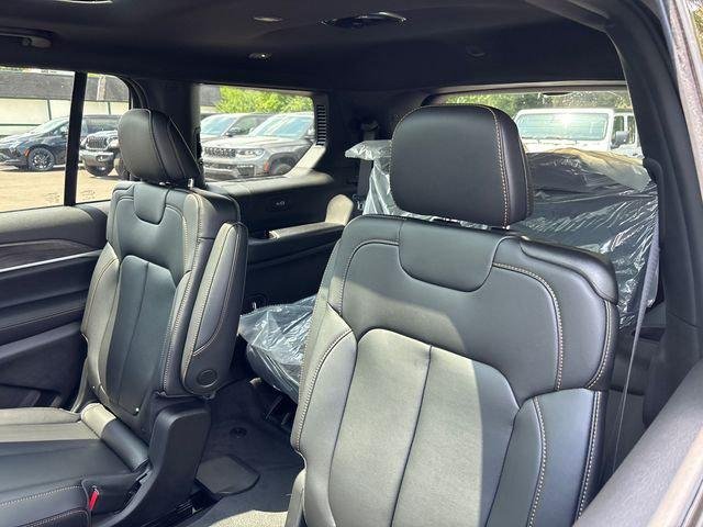 New 2026 Diamond Black Crystal Pearl-Coat Exterior Paint Jeep 85th Anniversary Edition image 8