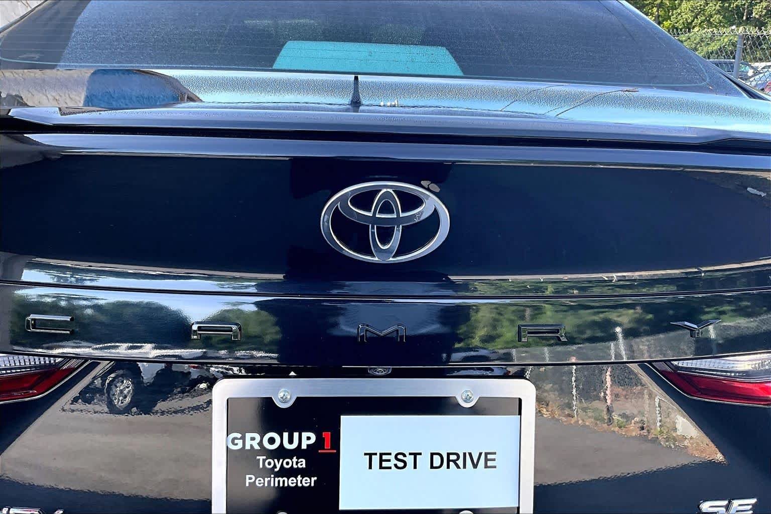 Used 2025 Midnight Black Metallic Toyota SE image 31