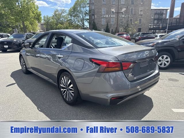 2024 Nissan Altima SV - Photo 9