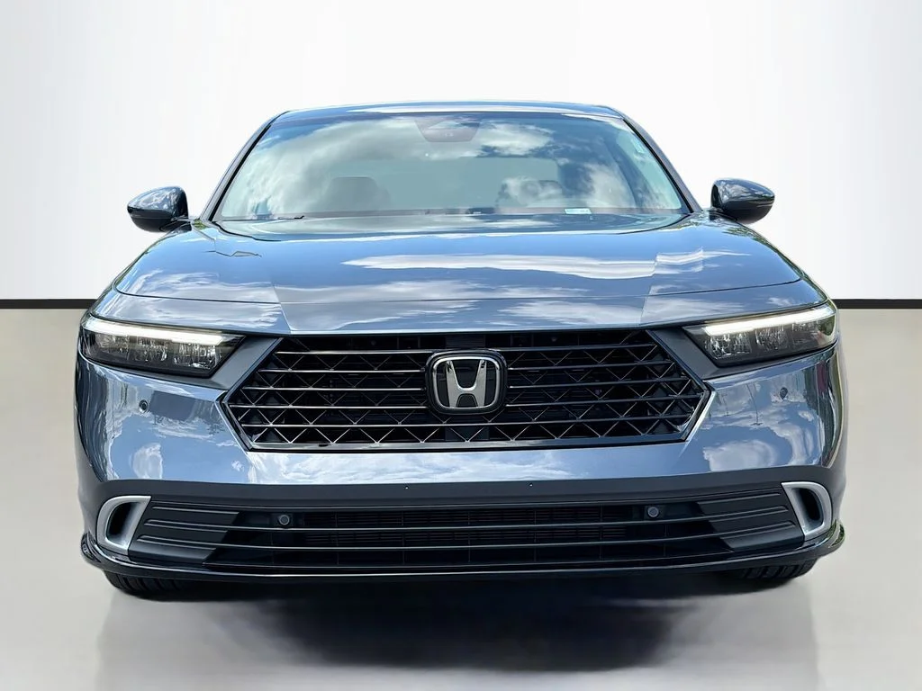 New 2026 Meteorite Gray Metallic Honda Touring image 4