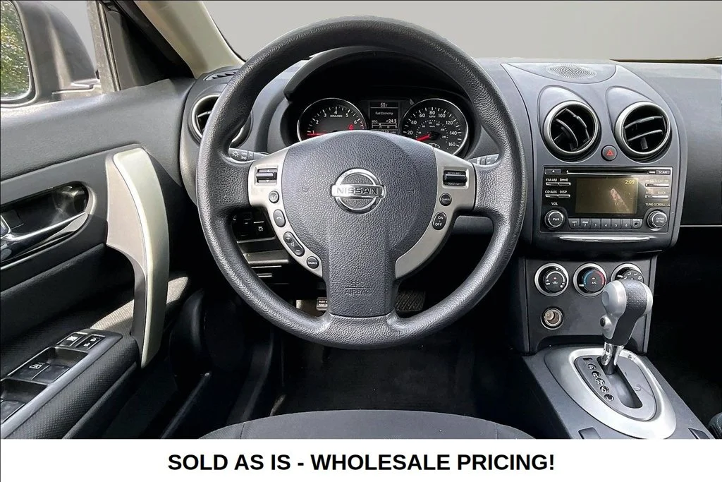 Used 2013 Black Nissan SV image 8
