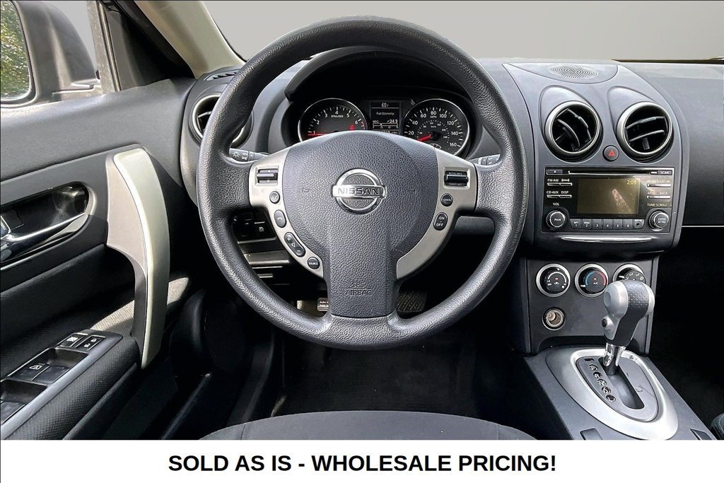 Used 2013 Black Nissan SV image 8