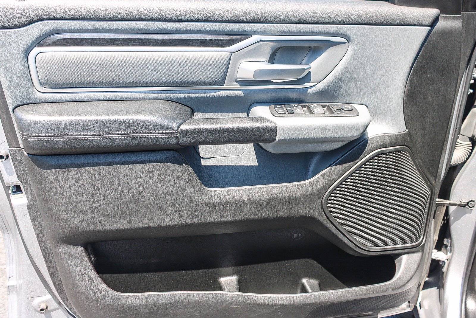 Used 2022 Billet Silver Metallic Clearcoat Ram Big Horn image 20