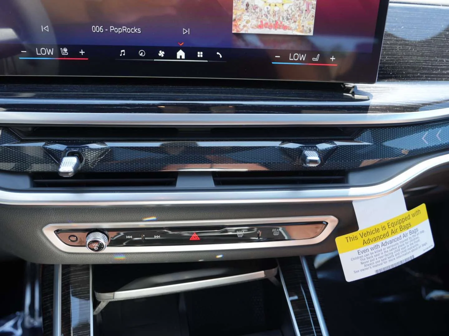 New 2027 Mineral White Metallic BMW xDrive40i image 11