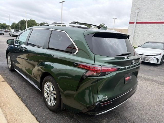 Used 2024 Green Toyota Platinum image 7