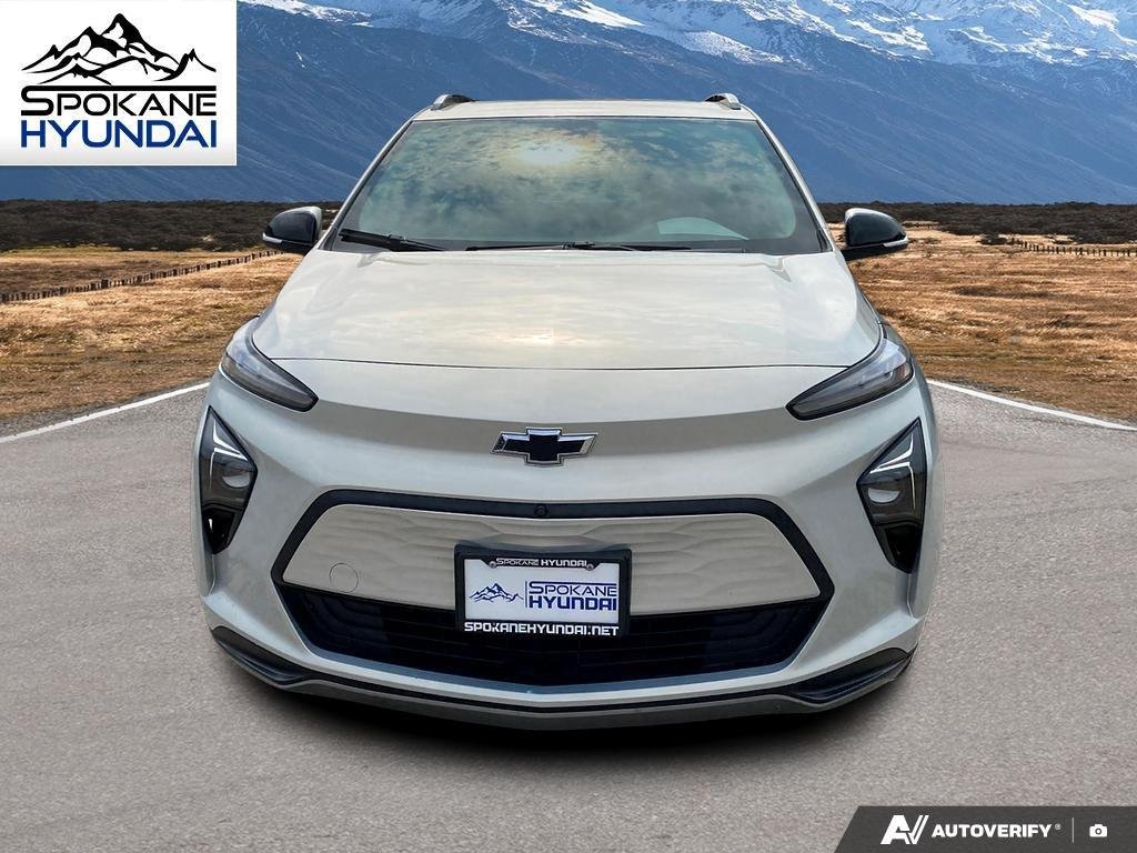 Used 2022 Silver Flare Metallic Chevrolet Premier image 8