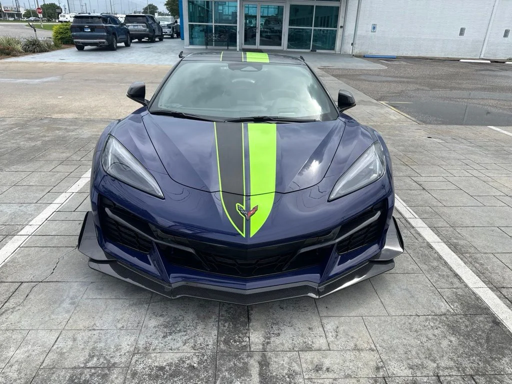 Used 2025 Purple Chevrolet Z06 image 11