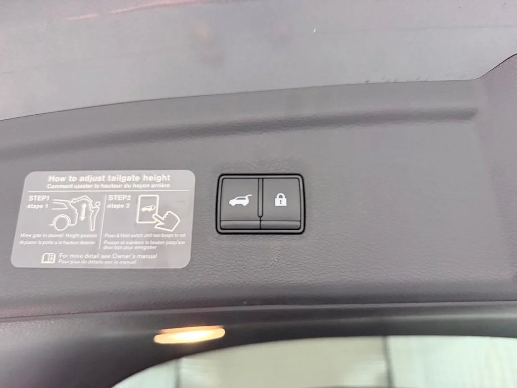 Used 2023 Gray INFINITI LUXE image 35