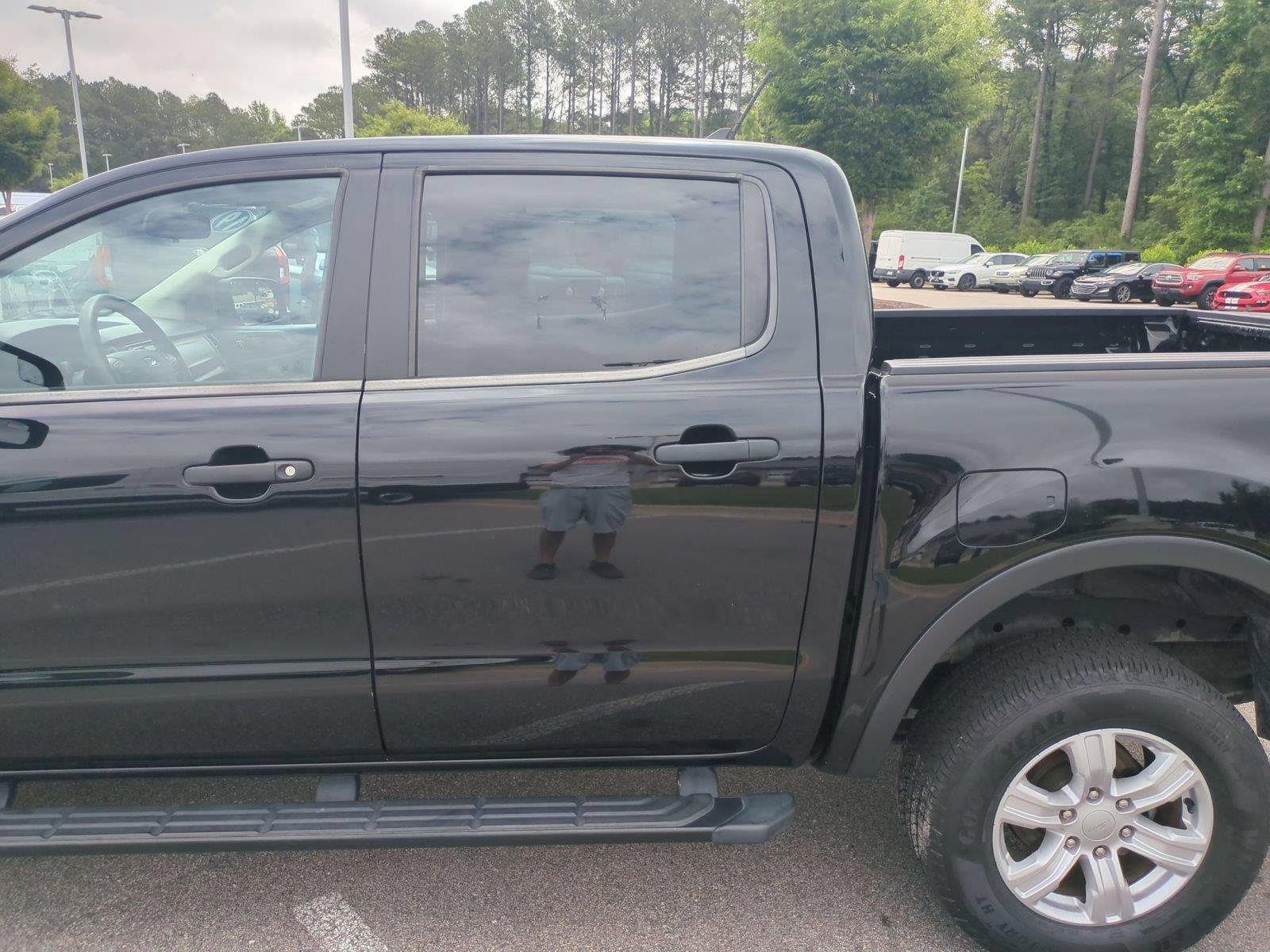 Used 2019 Shadow Black Ford XL image 29