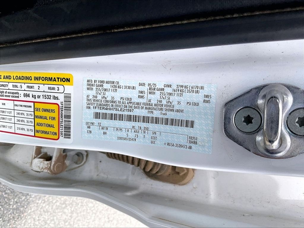 Used 2025 Oxford White Ford XLT image 33