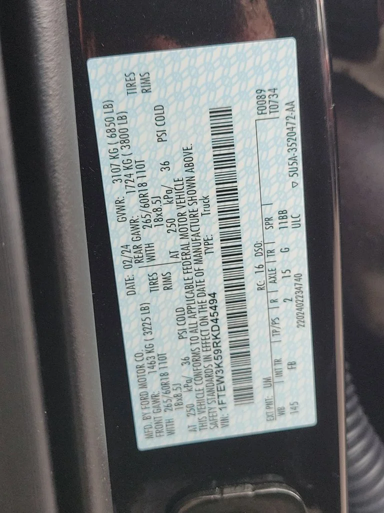 Used 2024 Black Ford XLT image 31
