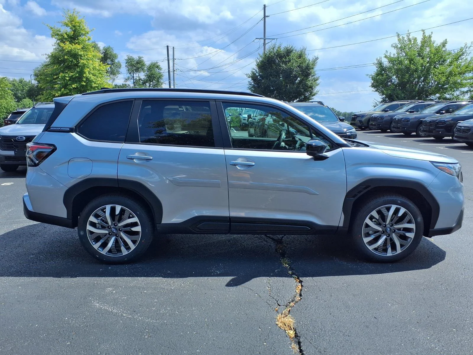 New 2026 ICE SILVER METALLIC Subaru Limited Hybrid image 2
