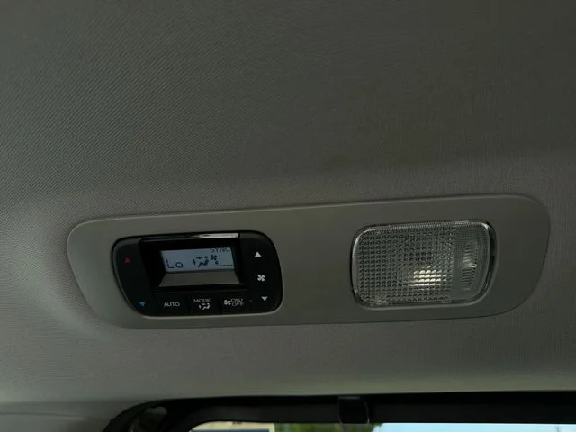 Used 2024  Honda EX-L image 19