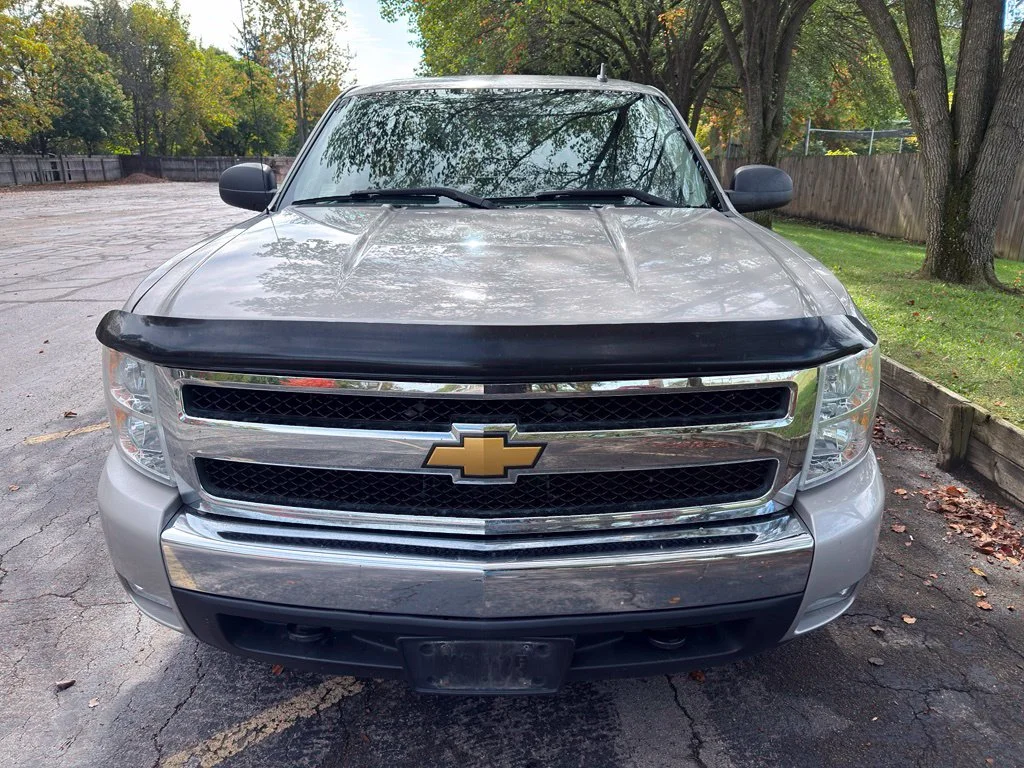 Used 2008 Silver Chevrolet LT image 13