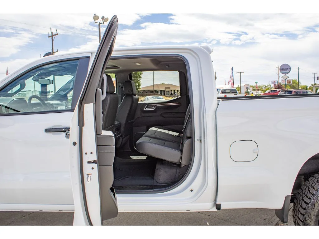 New 2026 Summit White Chevrolet LT Trail Boss image 19