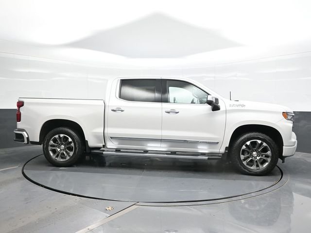 Used 2024 Beige Chevrolet High Country image 8