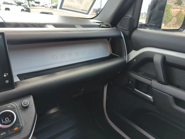 Used 2025 White Land Rover S image 8