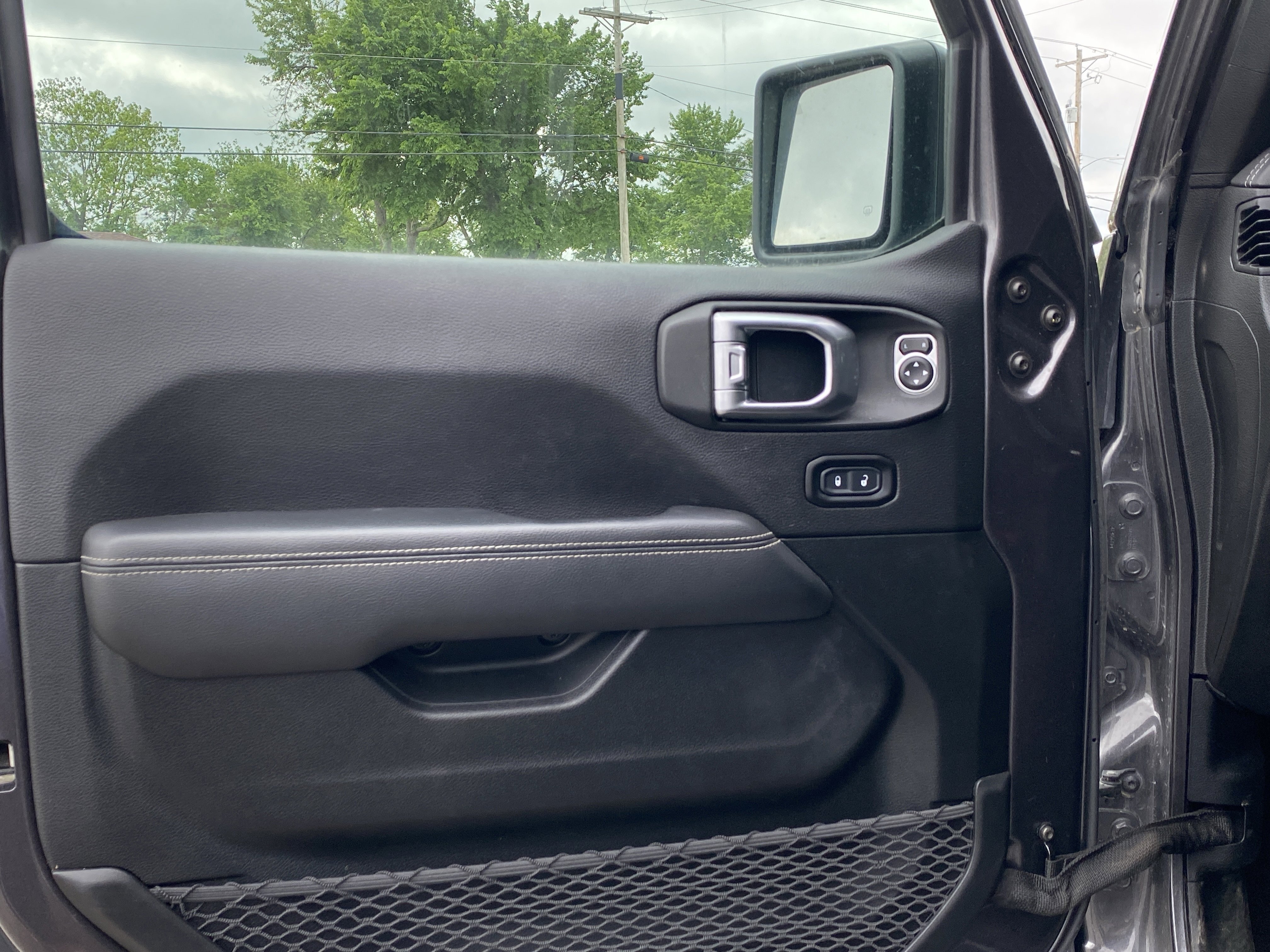 2020 Jeep Wrangler Unlimited Sahara - Photo 14