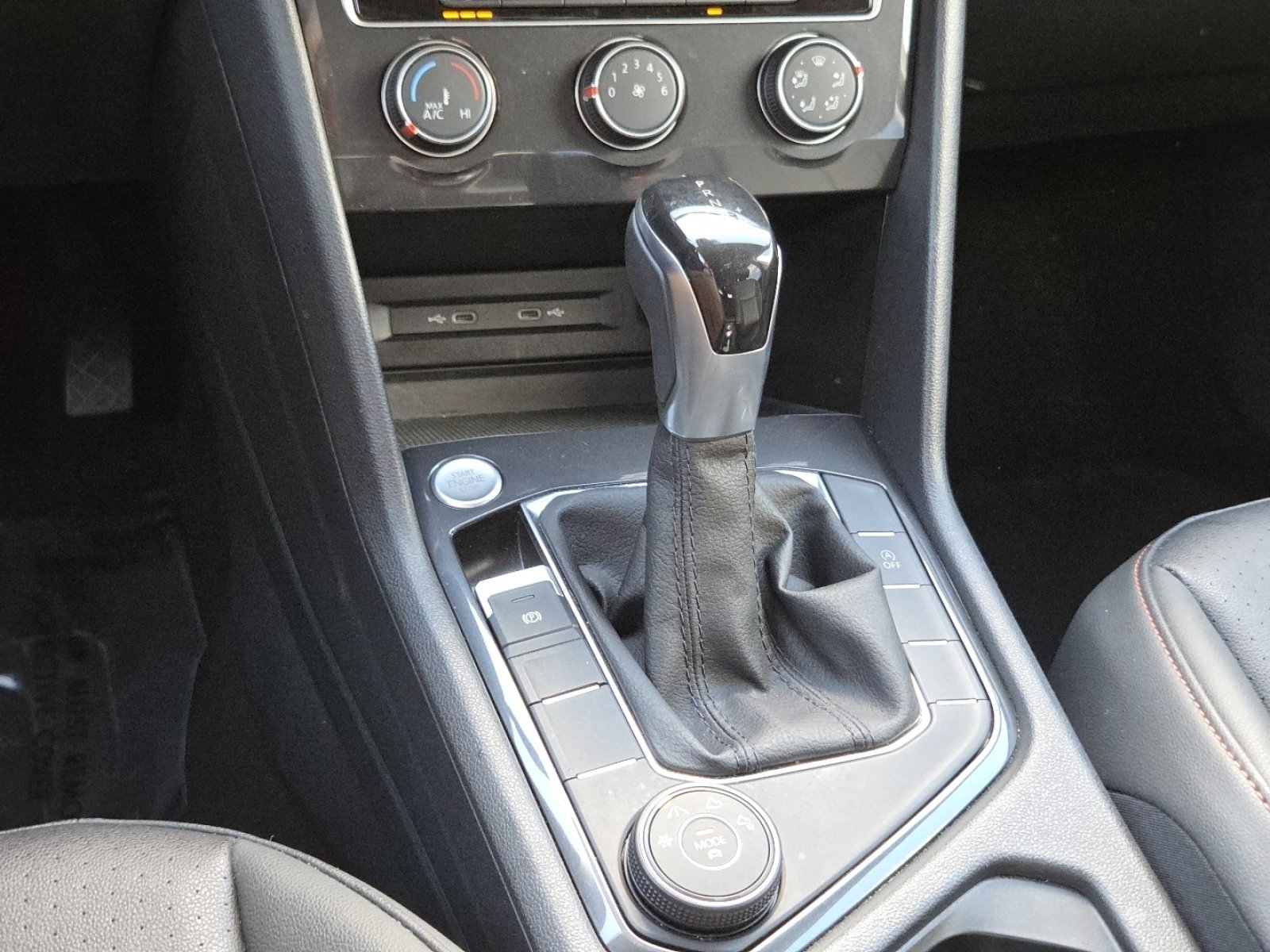 2024 Volkswagen Tiguan Wolfsburg Edition - Photo 33