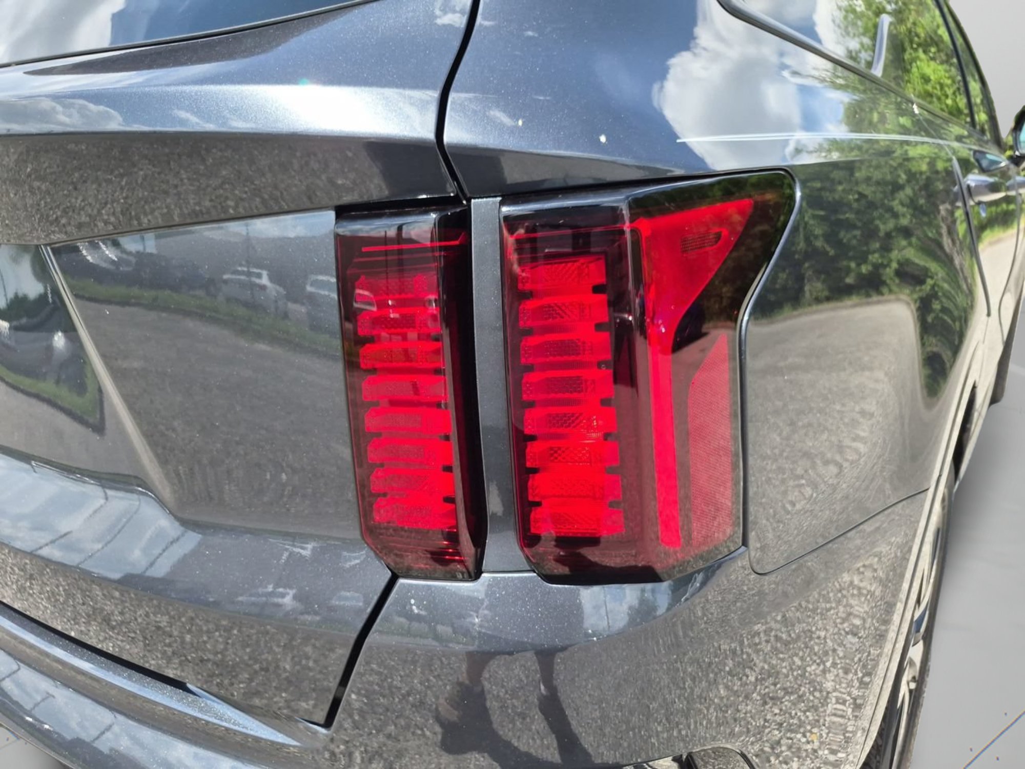 Used 2023 Gravity Grey Kia S image 31