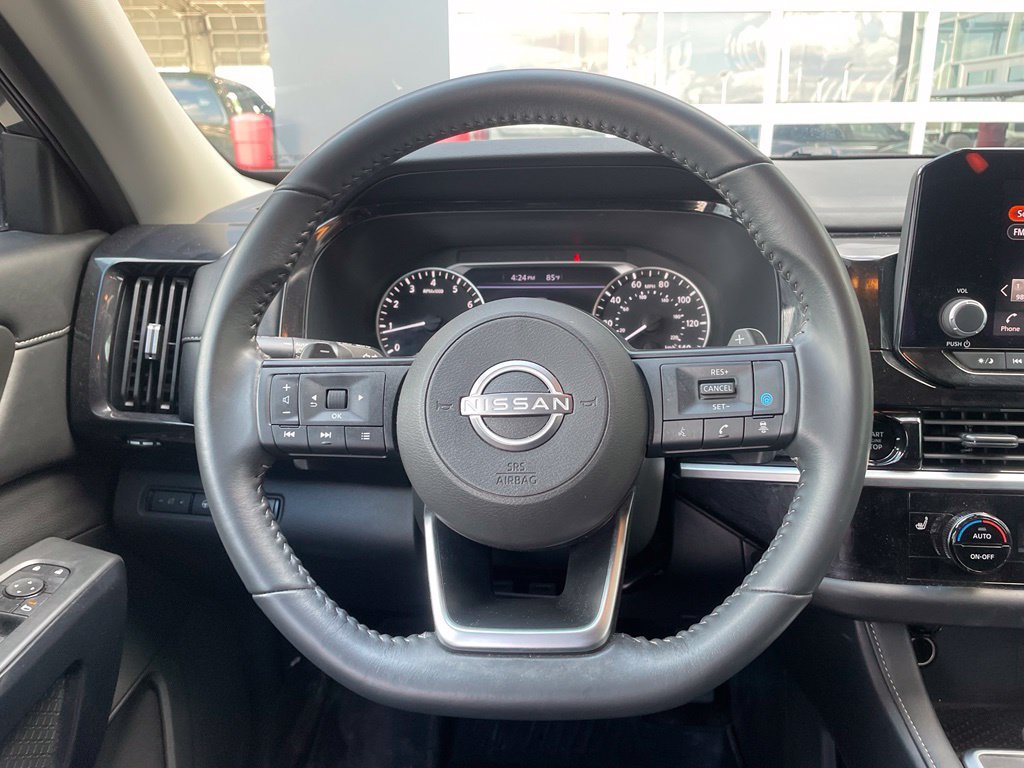 Used 2025 Gray Nissan SV image 13