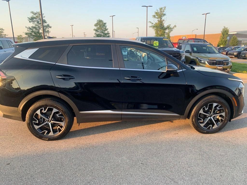 Used 2024 Black Kia EX image 7