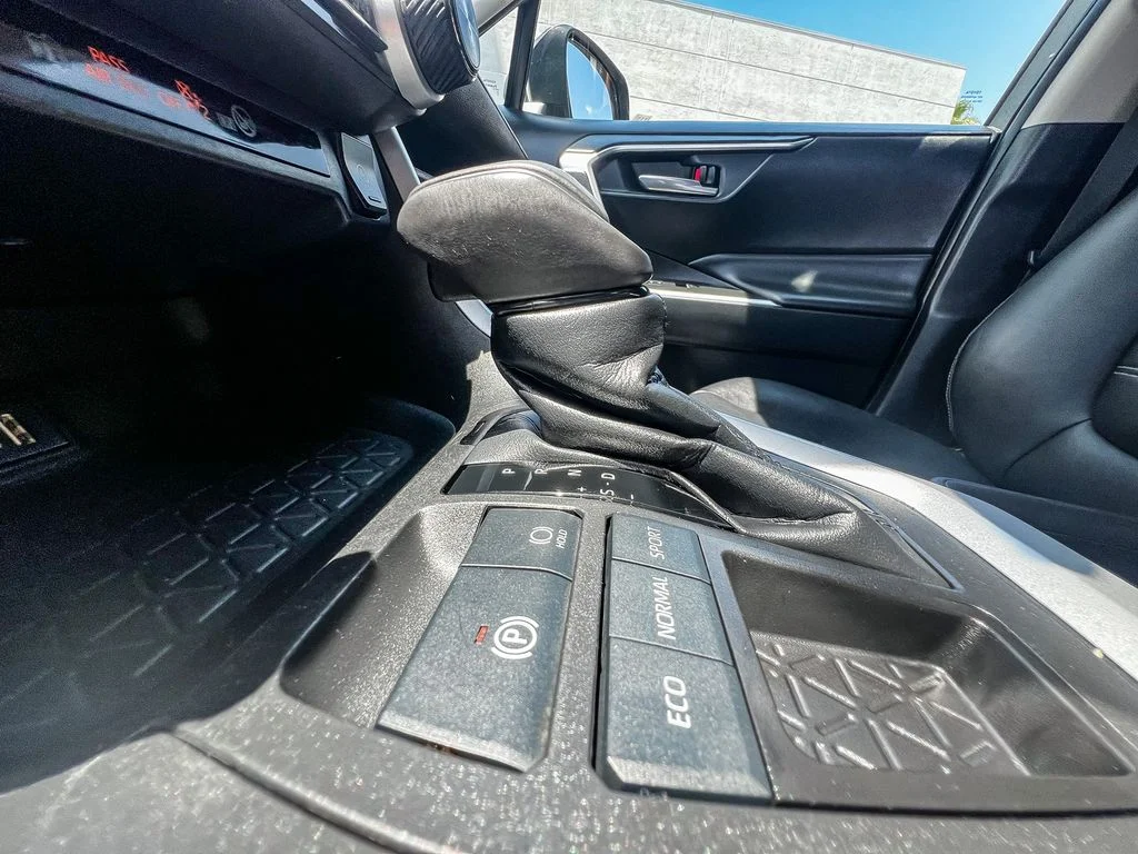 Used 2023 Gray Toyota XLE Premium image 18