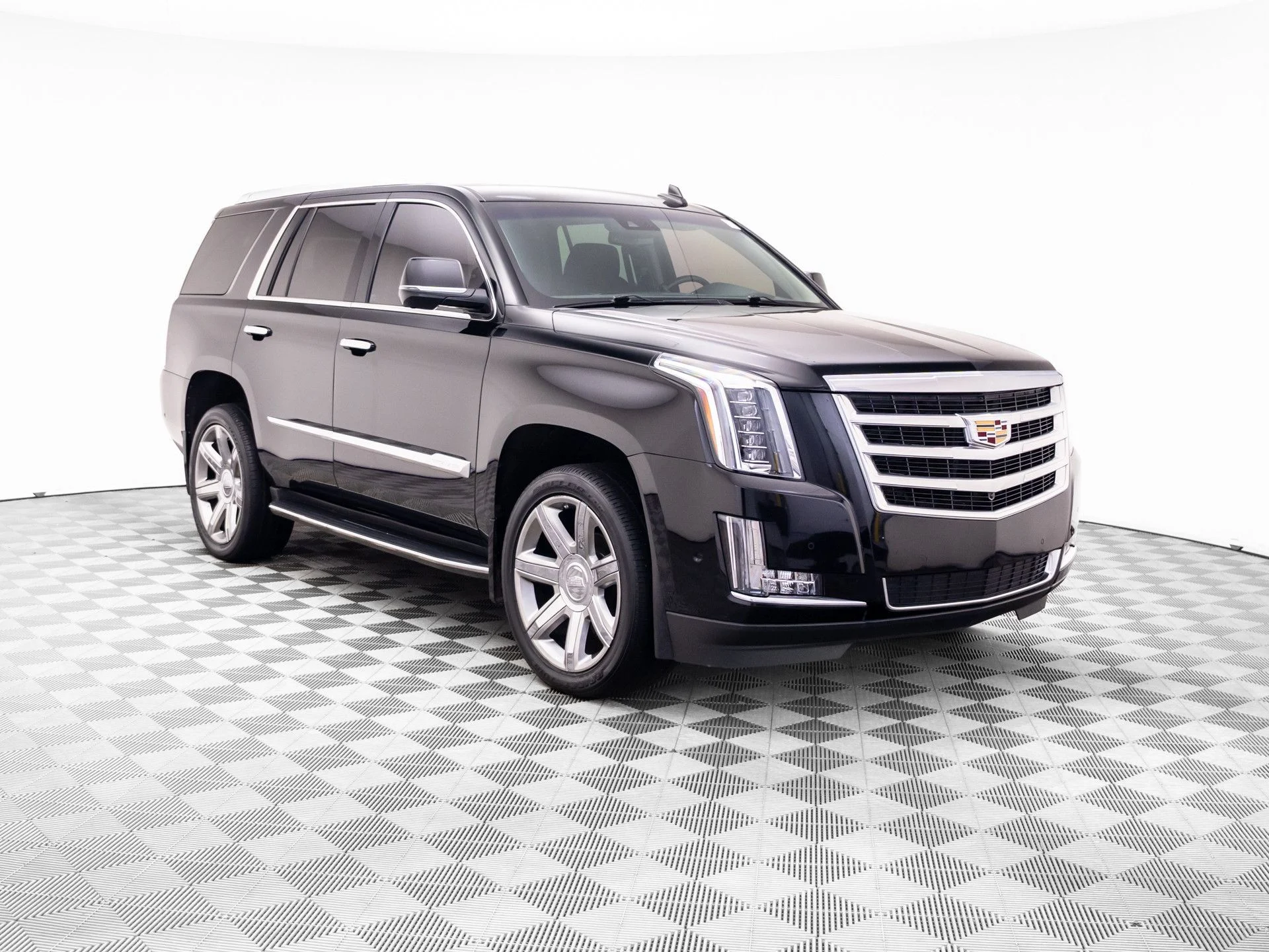 Used 2019 Black Cadillac Luxury image 7