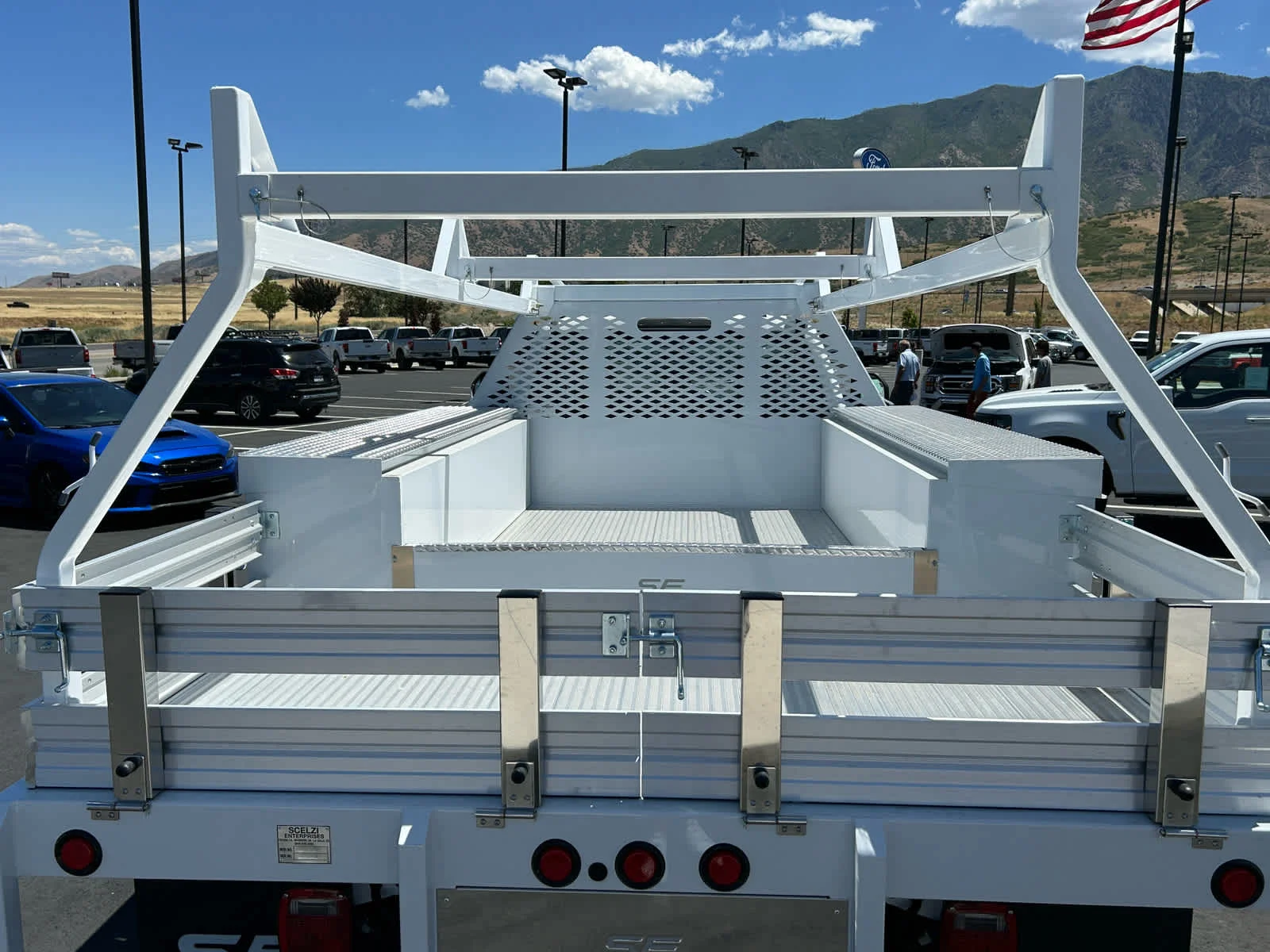 2025 Ford F-350 Super Duty Chassis Cab XL - Photo 13