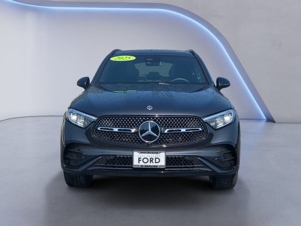 Used 2025 Graphite Gray Metallic Mercedes-Benz GLC 350e image 9