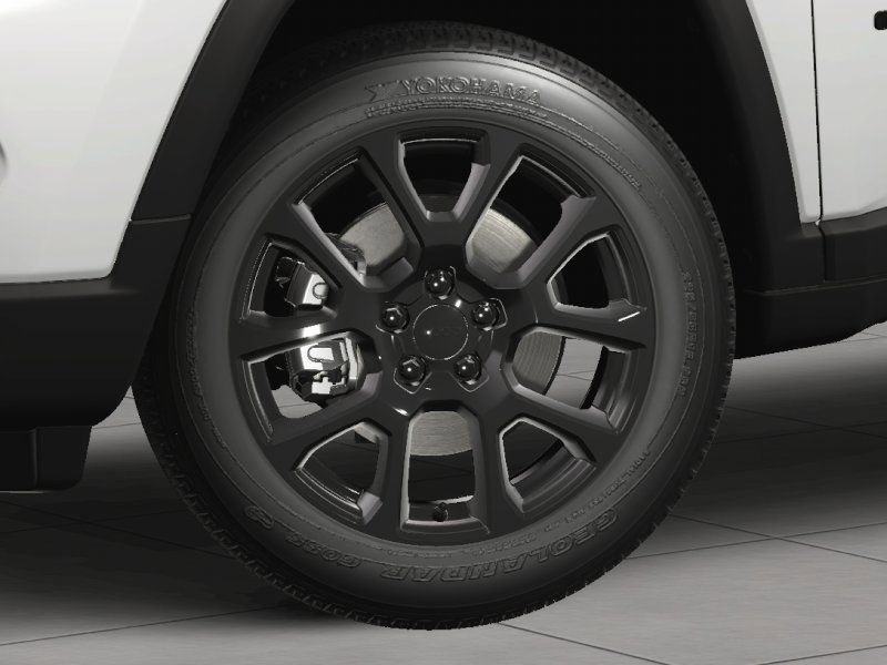 New 2024 Bright White Clear-Coat Exterior Paint Jeep Latitude image 11