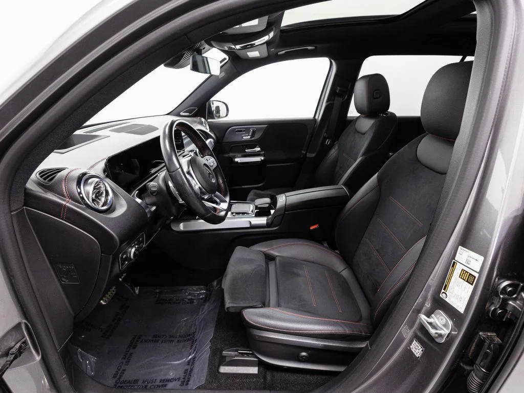 Used 2023 Mountain Gray Metallic Mercedes-Benz 300 image 7
