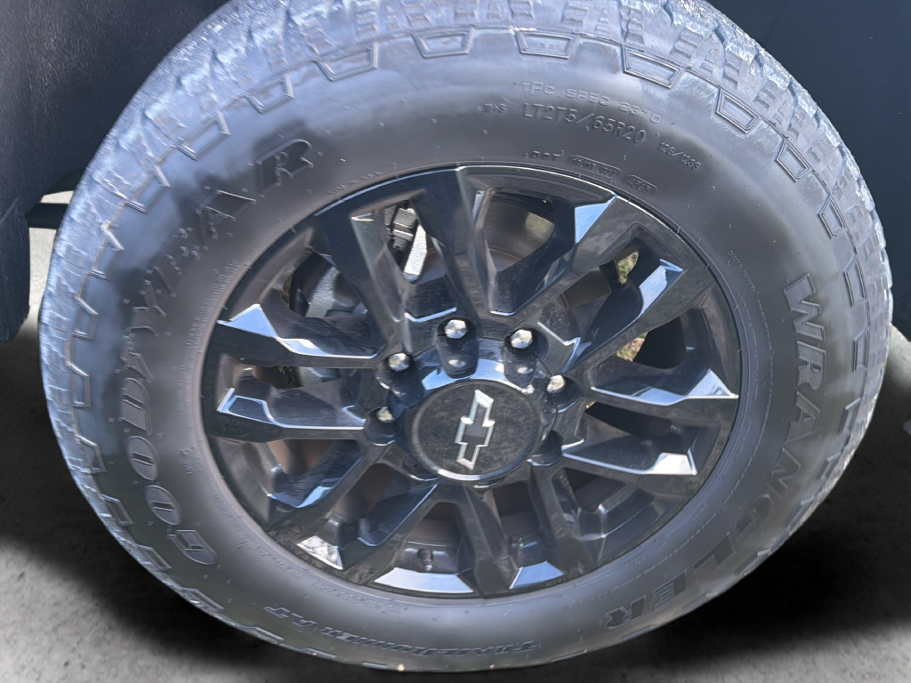 Used 2026 Black Chevrolet LT image 29